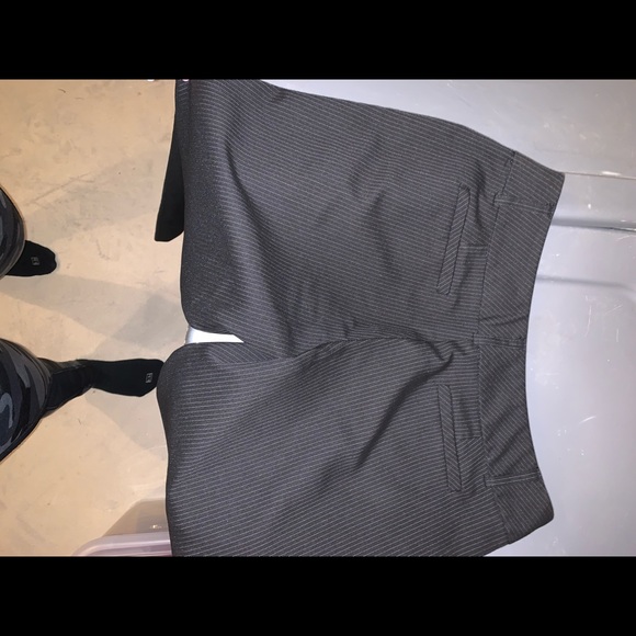 Jessica Simpson black dress pants size 5/6 - Picture 3 of 3